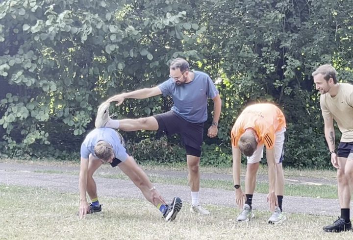Running in solidarity with refugees: Six Jesuit novices support JRS UK